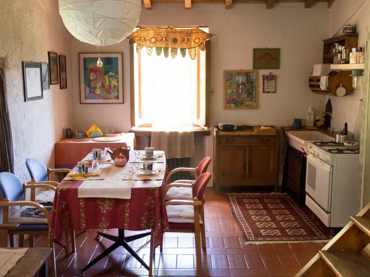 Casa La Valle, Gubbio, Frazione Santa Cristina Bed & Breakfast Exterior photo
