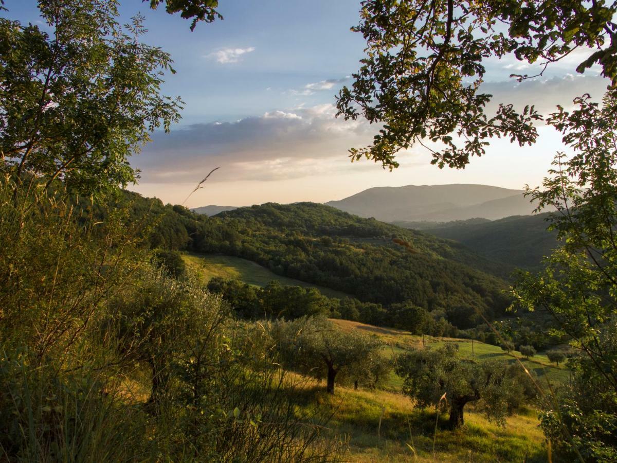 Casa La Valle, Gubbio, Frazione Santa Cristina Bed & Breakfast Exterior photo